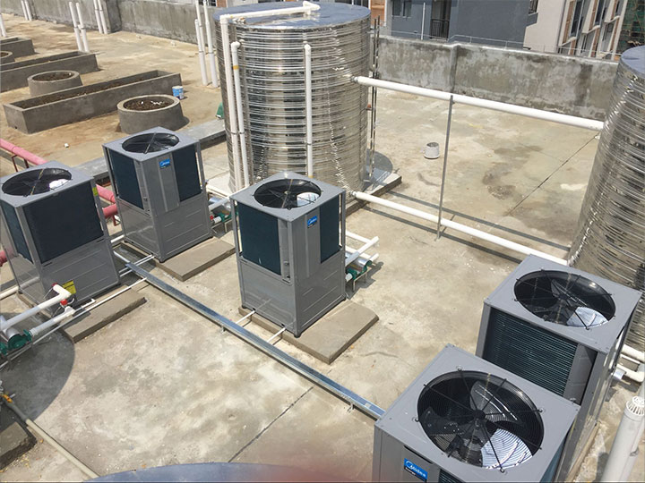 廣西城市學(xué)院200噸空氣能